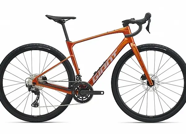 Giant 2025 Revolt Advanced 2 Gravel Bike